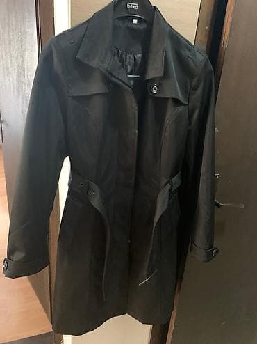 Crni mantil, očuvan, nosen par puta Velicina xl al odgovara L Cena na lalafo.rs — 1 Crni mantil, očuvan, nosen par puta Velicina xl al odgovara L Cena — 1