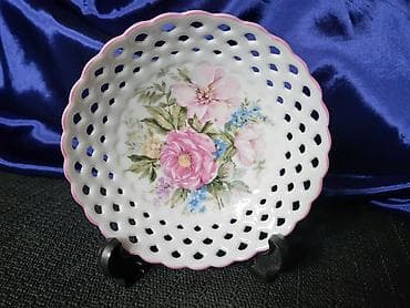 Cinija 1 nova porcelnska Reutter. Nemacka iz 90ih.god. Nova na lalafo.rs Cinija 1 nova porcelnska Reutter. Nemacka iz 90ih.god. Nova