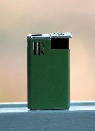 Vintage COLLECTIBLE Grand Prix MILORD lighter upaljač JAPAN. Made in na lalafo.rs — 6 Vintage COLLECTIBLE Grand Prix MILORD lighter upaljač JAPAN. Made in — 6
