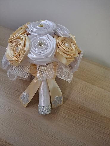 Ručni buketi od satenskih ruža – elegantni dekor za venčanje, kumstvo na lalafo.rs — 6 Ručni buketi od satenskih ruža – elegantni dekor za venčanje, kumstvo — 6