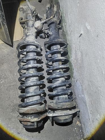 Prednji amortizeri sa oprugama – komplet za Kia Rio 5god na lalafo.rs Prednji amortizeri sa oprugama – komplet za Kia Rio 5god