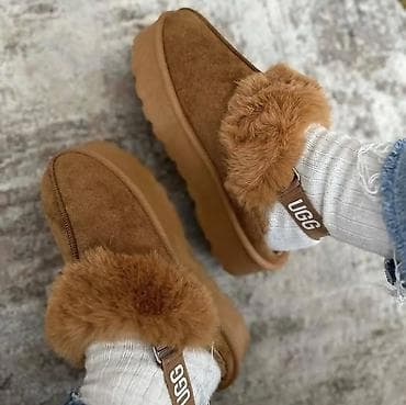 Ugg obuća bоја - Crna na lalafo.rs — 2 Ugg obuća bоја - Crna — 2
