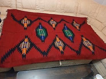 Cilim je kao nov .Nisam siguran dali je Pirotski ali radjen je po na lalafo.rs Cilim je kao nov .Nisam siguran dali je Pirotski ali radjen je po