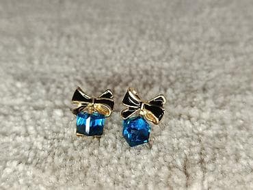 Mašna i poklon minđuše nove na lalafo.rs — 2 Mašna i poklon minđuše nove — 2