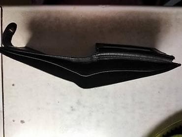 Novcanik kozni 11,5x8,5 cm.crni,ocuvan.Ima dve velike pregrade za na lalafo.rs — 6 Novcanik kozni 11,5x8,5 cm.crni,ocuvan.Ima dve velike pregrade za — 6