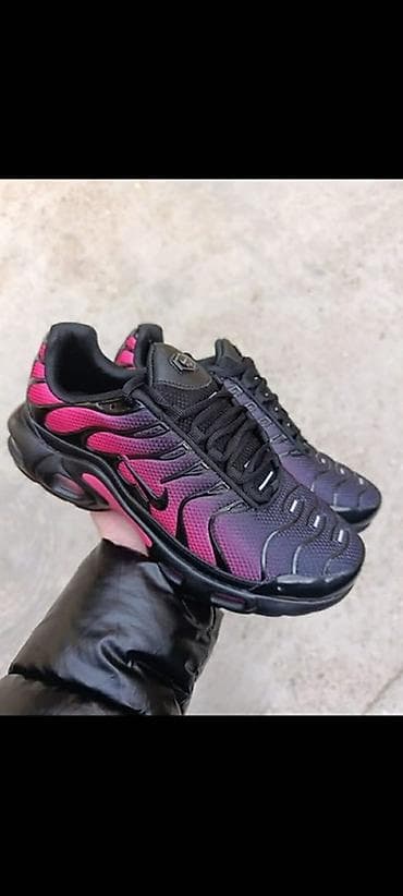 Tn Nove
36-41
3600✨
PM✨ na lalafo.rs Tn Nove
36-41
3600✨
PM✨