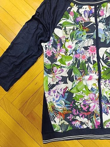 pantalone gina benotti: Ženska bluza teget sa printom tropskog cveća - Kroj: ravna silueta sa na lalafo.rs — 3 pantalone gina benotti: Ženska bluza teget sa printom tropskog cveća - Kroj: ravna silueta sa — 3