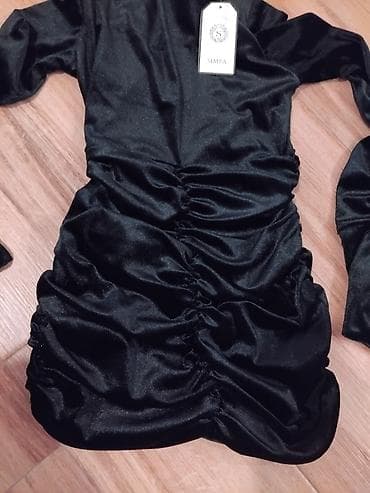 Women's Clothing: Nova plišana haljina, veličina odgovara za S i M. Ima naramenice at lalafo.rs — 2 Women's Clothing: Nova plišana haljina, veličina odgovara za S i M. Ima naramenice — 2