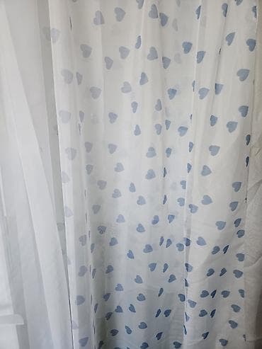 Srce zavesa nova sa dva bela drapera sa strane. srce 100x250 cm, dva na lalafo.rs — 1 Srce zavesa nova sa dva bela drapera sa strane. srce 100x250 cm, dva — 1