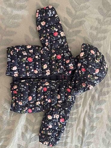 Reserved jakna za prelazno vreme, kao nova, vel. 68 na lalafo.rs — 3 Reserved jakna za prelazno vreme, kao nova, vel. 68 — 3