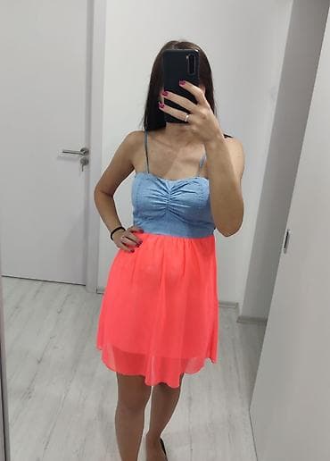 Dresses: Prelepa letnja haljina, postavljena, i na grudima ima dodatak koji at lalafo.rs — 1 Dresses: Prelepa letnja haljina, postavljena, i na grudima ima dodatak koji — 1