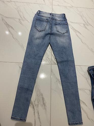 Ženske farmerice, 26 veličina na lalafo.rs — 2 Ženske farmerice, 26 veličina — 2