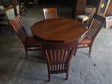 Drveni trpezarijski set – okrugli/višekutni sto sa 4 stolice - na lalafo.rs Drveni trpezarijski set – okrugli/višekutni sto sa 4 stolice -