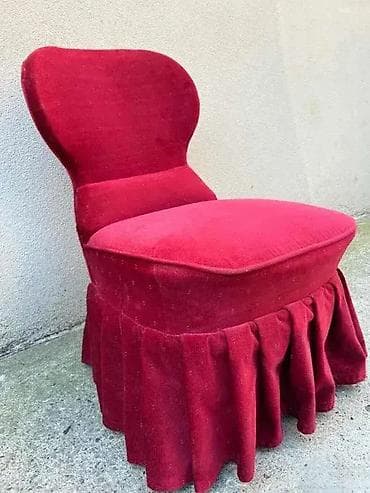 Antique Armchairs: Stilska damska polufotelja ✨ U dobrom stanju 📸 Kao na slikama 💶 at lalafo.rs — 4 Antique Armchairs: Stilska damska polufotelja ✨ U dobrom stanju 📸 Kao na slikama 💶 — 4