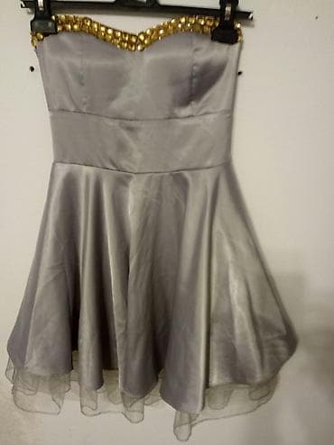 Svečana haljina bez bretela, sive boje. Gornji deo haljine je ukrašen at lalafo.rs Svečana haljina bez bretela, sive boje. Gornji deo haljine je ukrašen