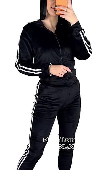 Plisane komplet trenerke,prepune elastina. Vel.M/L ima na lalafo.rs Plisane komplet trenerke,prepune elastina. Vel.M/L ima