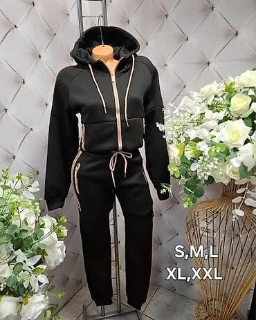 Ženski komplet trenerke sa kapuljačom - Dva modela: jednobojni crni i na lalafo.rs — 2 Ženski komplet trenerke sa kapuljačom - Dva modela: jednobojni crni i — 2