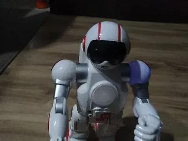 1. ALOK Novo 2. XTR koriscen 3. Kids WowWee Robot charger na lalafo.rs — 4 1. ALOK Novo 2. XTR koriscen 3. Kids WowWee Robot charger — 4