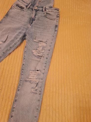 pantalone butiku ali: Tregerice nove original Guess. vel. S. elasticne su i mekane. nove sa na lalafo.rs — 2 pantalone butiku ali: Tregerice nove original Guess. vel. S. elasticne su i mekane. nove sa — 2