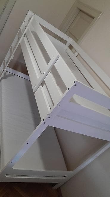 Dobar kao nov, IKEA midal krevet na sprat, prodaje sa dva dušeka. Za na lalafo.rs Dobar kao nov, IKEA midal krevet na sprat, prodaje sa dva dušeka. Za
