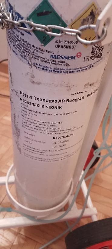 Medicinski kiseonik – boca sa kolicima - Proizvođač: Messer Tehnogas na lalafo.rs Medicinski kiseonik – boca sa kolicima - Proizvođač: Messer Tehnogas