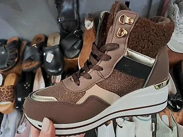 36-41 blago postavljene-duboke ž.patike
Cena 3200din✅️
NT❤️ at lalafo.rs — 1 36-41 blago postavljene-duboke ž.patike
Cena 3200din✅️
NT❤️ — 1