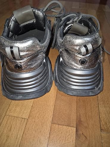 STEVE MADDEN patike – metalik siva - Model: sportsko‑lifestyle patike na lalafo.rs — 4 STEVE MADDEN patike – metalik siva - Model: sportsko‑lifestyle patike — 4