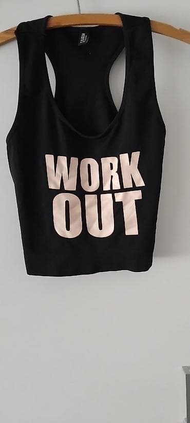 Top za trening, s/m velicina. Nikad nosen at lalafo.rs — 1 Top za trening, s/m velicina. Nikad nosen — 1