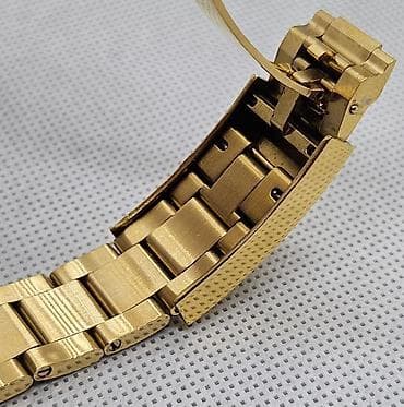 Rolex Submariner Gold - Model: Submariner Date - Kućište i narukvica na lalafo.rs — 6 Rolex Submariner Gold - Model: Submariner Date - Kućište i narukvica — 6