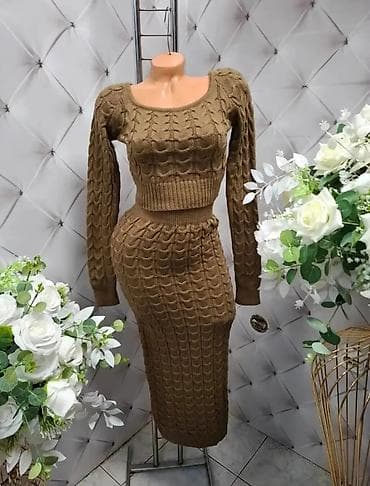 Pleteni damski komplet – džemper crop i suknja - Dvodelni komplet od na lalafo.rs Pleteni damski komplet – džemper crop i suknja - Dvodelni komplet od