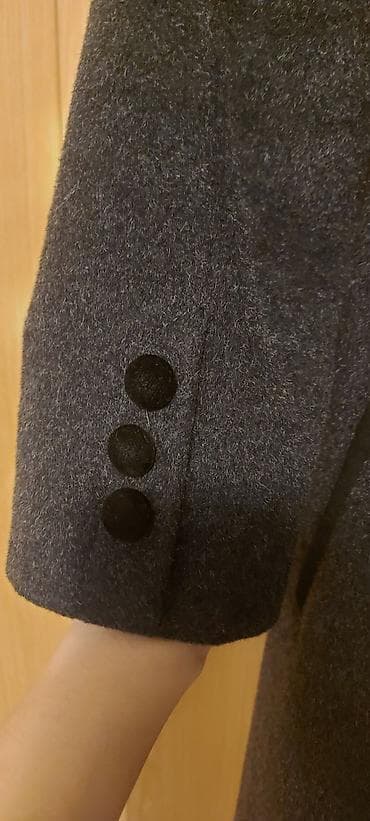 kozna jakna sa: Kaput tamno sivi moher vuna M L raritet Kaput je raritet, kao sto se na lalafo.rs — 4 kozna jakna sa: Kaput tamno sivi moher vuna M L raritet Kaput je raritet, kao sto se — 4