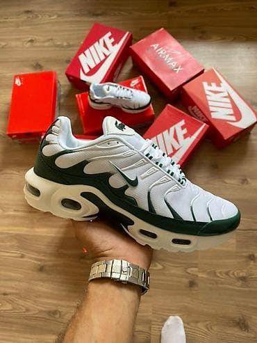 Nike Air Max Plus (Tn) patike – bele sa tamnozelenim detaljima - na lalafo.rs — 1 Nike Air Max Plus (Tn) patike – bele sa tamnozelenim detaljima - — 1