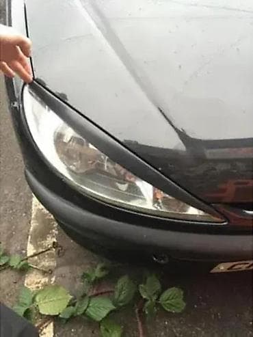Obrvice farova Pezo 206. Kvalitetne obrve za farove iz uvoza ABS na lalafo.rs Obrvice farova Pezo 206. Kvalitetne obrve za farove iz uvoza ABS