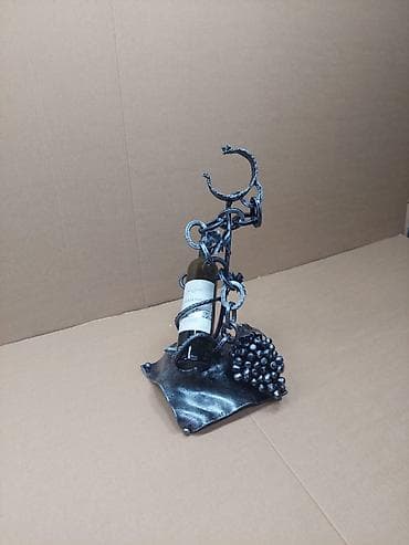 Ironing Boards: Ručno kovani držači za vinske boce - Materijal: kovan gvožđe/čelik sa at lalafo.rs — 5 Ironing Boards: Ručno kovani držači za vinske boce - Materijal: kovan gvožđe/čelik sa — 5