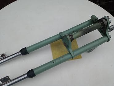 Transport: Viljuška za motocikl, svetlozelene boje, sa hromiranim cevima at lalafo.rs — 6 Transport: Viljuška za motocikl, svetlozelene boje, sa hromiranim cevima — 6