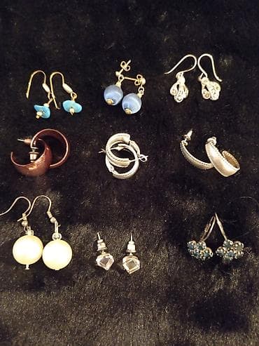 Raznovrstan set minđuša, uključujući viseće modele, alke i minđuše sa na lalafo.rs — 4 Raznovrstan set minđuša, uključujući viseće modele, alke i minđuše sa — 4