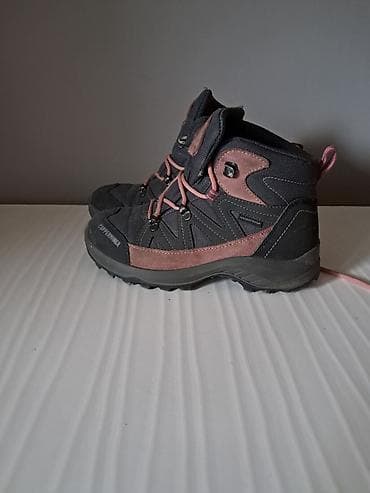 Zimske cipele – vodootporne gaziste 20cm 32 broj Jedina mana na pertli at lalafo.rs — 1 Zimske cipele – vodootporne gaziste 20cm 32 broj Jedina mana na pertli — 1