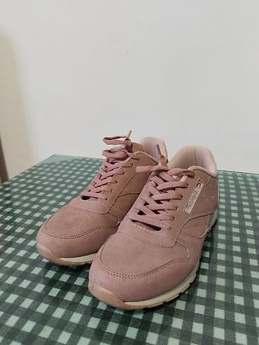 Ženske patike – puder roze - Model: plitke patike sa pertlama - Boja na lalafo.rs — 1 Ženske patike – puder roze - Model: plitke patike sa pertlama - Boja — 1