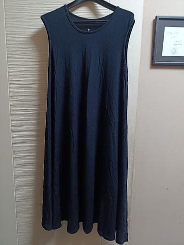 Crna dugačka haljina bez rukava – širokog A/kloš kroja - Boja: crna - at lalafo.rs — 1 Crna dugačka haljina bez rukava – širokog A/kloš kroja - Boja: crna - — 1