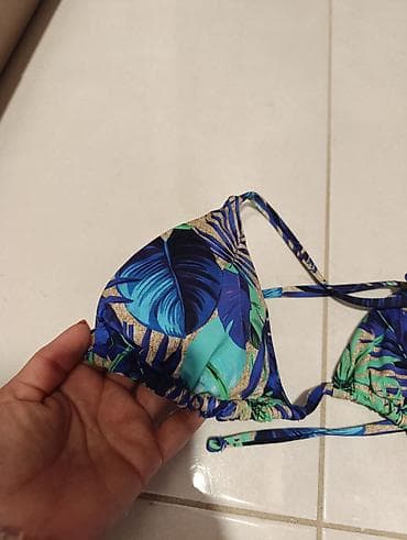 Zenski bikini kupaći kostim brenda Bonatti. Gornji deo je trouglastog na lalafo.rs — 9 Zenski bikini kupaći kostim brenda Bonatti. Gornji deo je trouglastog — 9