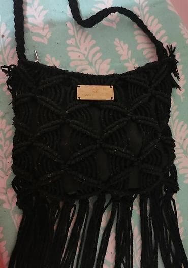 Crna torba sa resama. Nema oštećenja na lalafo.rs — 4 Crna torba sa resama. Nema oštećenja — 4