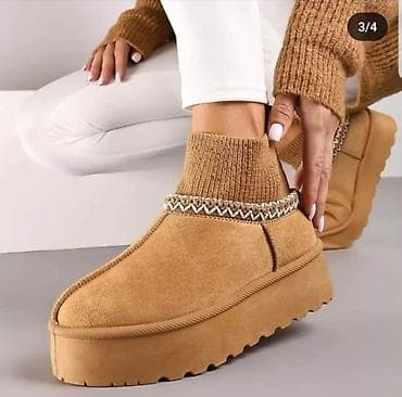 Ugg obuća 40, bоја - Crna na lalafo.rs — 1 Ugg obuća 40, bоја - Crna — 1