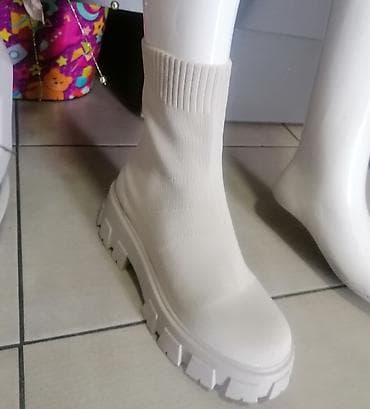 Nove, super cena
Br 38
Uvoz Turska na lalafo.rs — 1 Nove, super cena
Br 38
Uvoz Turska — 1