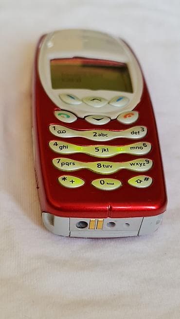 Komplet starih Nokia mobilnih telefona sa punjačem. Sadržaj: - 2 na lalafo.rs — 10 Komplet starih Nokia mobilnih telefona sa punjačem. Sadržaj: - 2 — 10