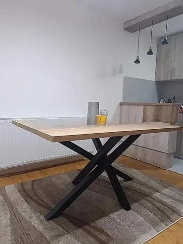 Industrijski trpezarijski sto "Barikada" Predstavljamo vam na lalafo.rs Industrijski trpezarijski sto "Barikada" Predstavljamo vam