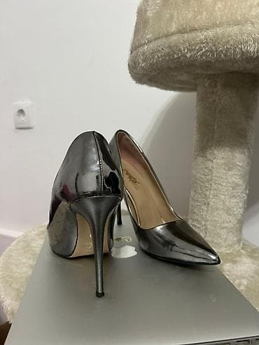 Elegantne ženske salonke sa visokom štiklom - Model: klasične na lalafo.rs — 2 Elegantne ženske salonke sa visokom štiklom - Model: klasične — 2