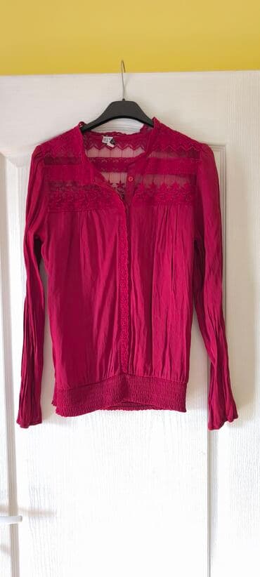 Košuljica-bluza bordo crvene boje, veličina s na lalafo.rs Košuljica-bluza bordo crvene boje, veličina s