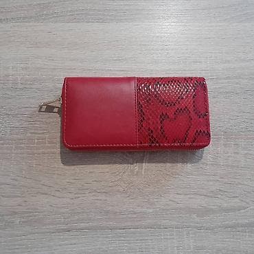 Nov ženski tamno crveni novčanik - bordo s printom Lep novčanik na lalafo.rs — 2 Nov ženski tamno crveni novčanik - bordo s printom Lep novčanik — 2