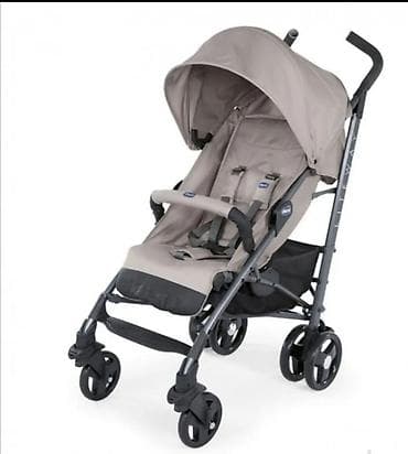 Chicco kišobran kolica u solidnom stanju.Potrebno ih je samo na lalafo.rs Chicco kišobran kolica u solidnom stanju.Potrebno ih je samo