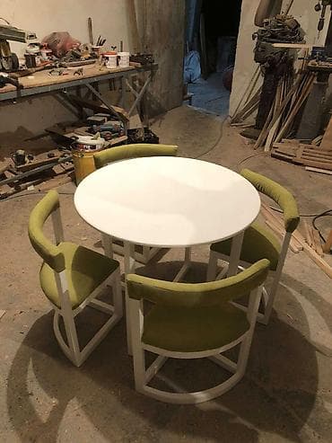 Komplet okruglog stola sa 4 stolice – kompaktan set za trpezariju ili na lalafo.rs — 1 Komplet okruglog stola sa 4 stolice – kompaktan set za trpezariju ili — 1